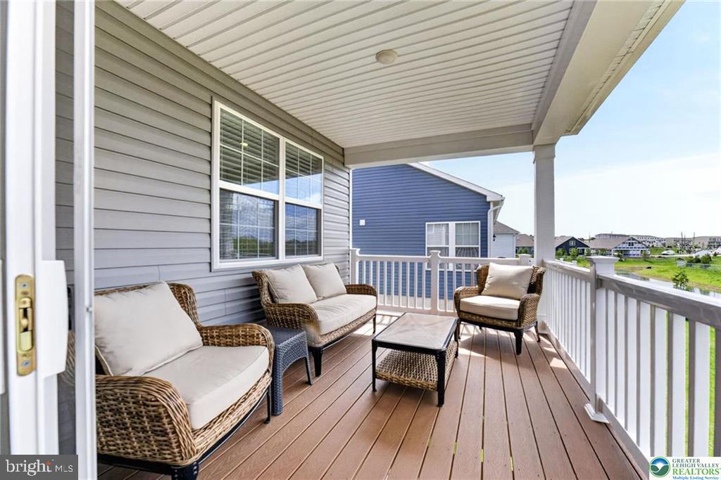 HAMILTON WALK - Residential