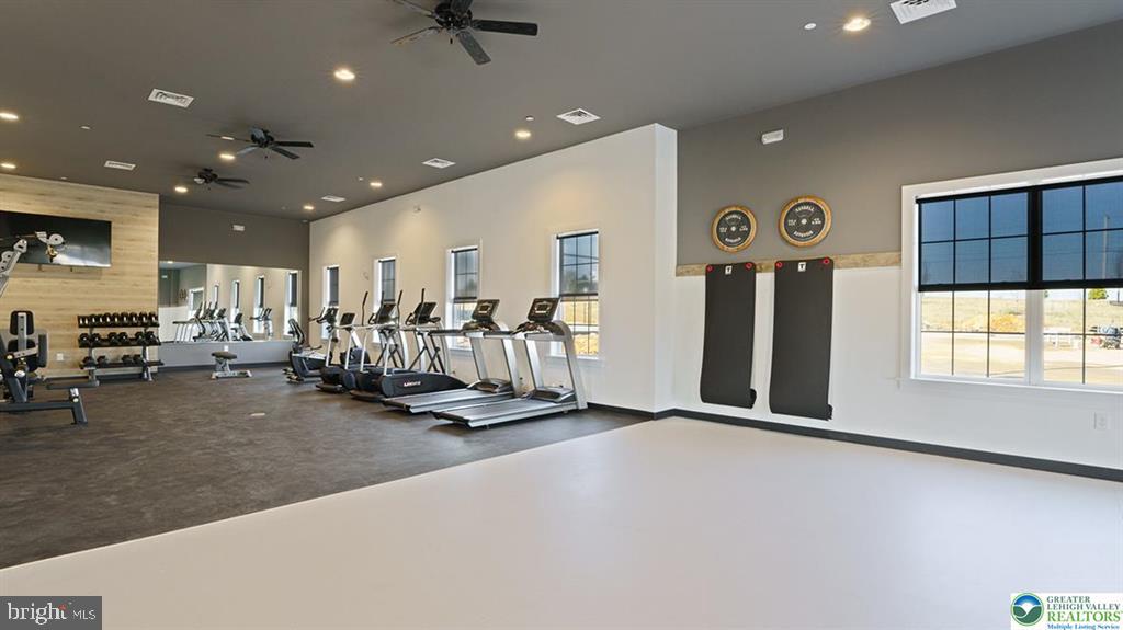 HAMILTON WALK - Residential