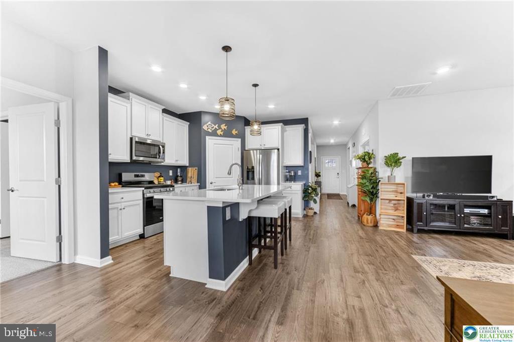 HAMILTON WALK - Residential