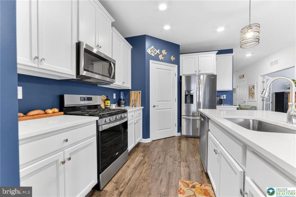 HAMILTON WALK - Residential