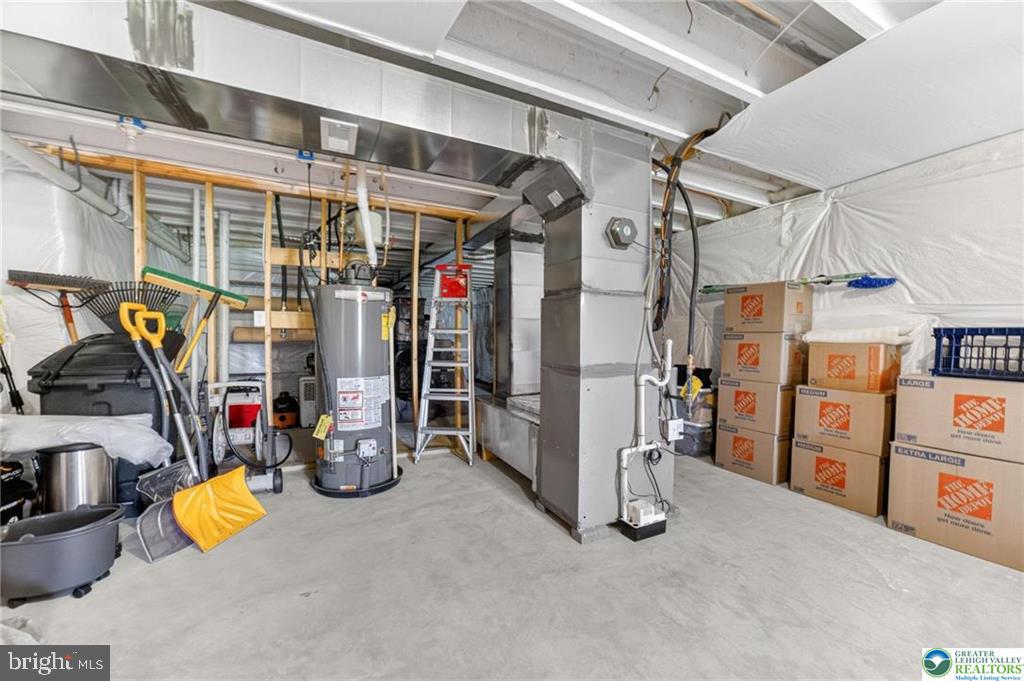 HAMILTON WALK - Residential