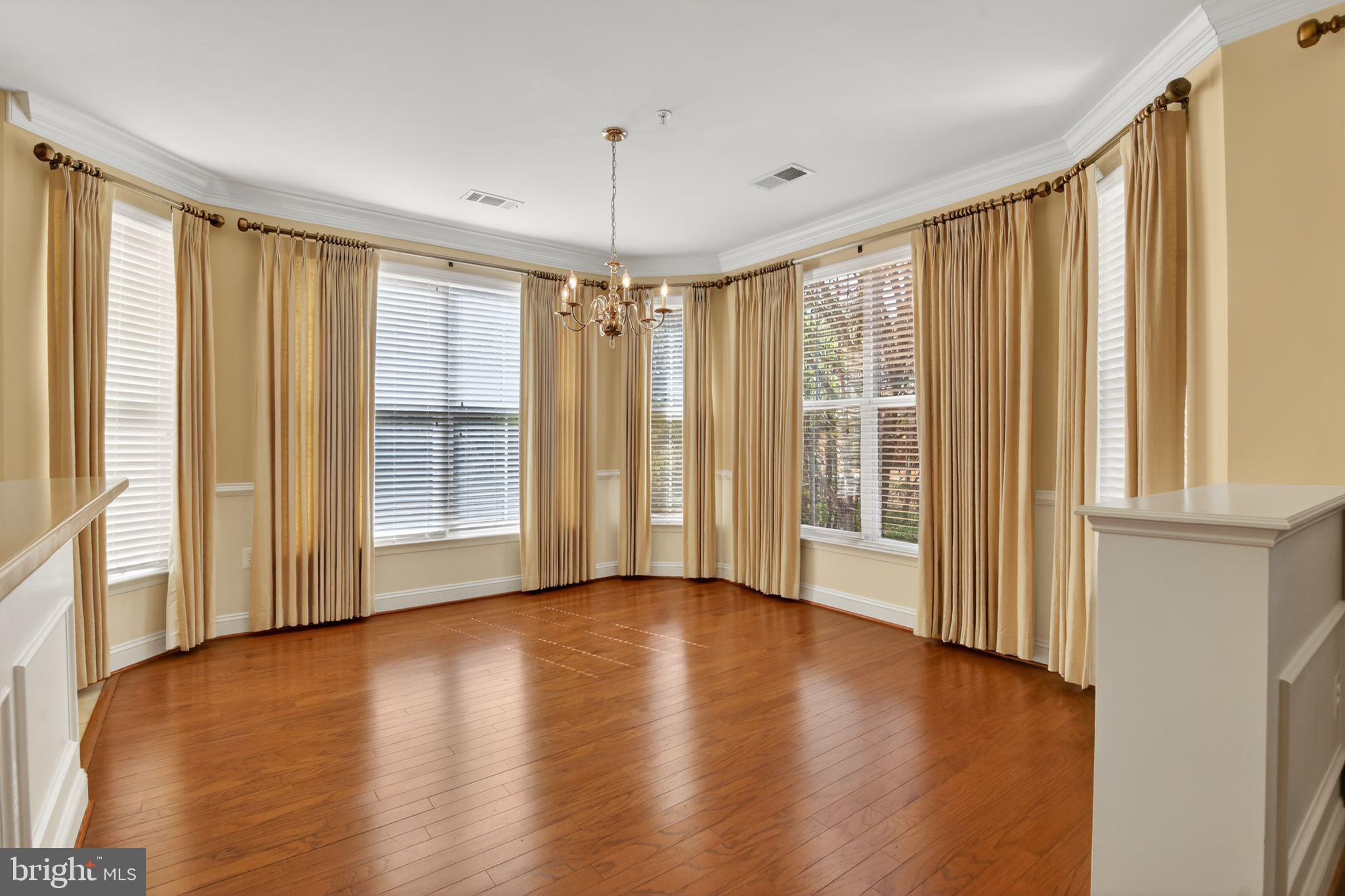 8600 LIBERTY TRAIL 204