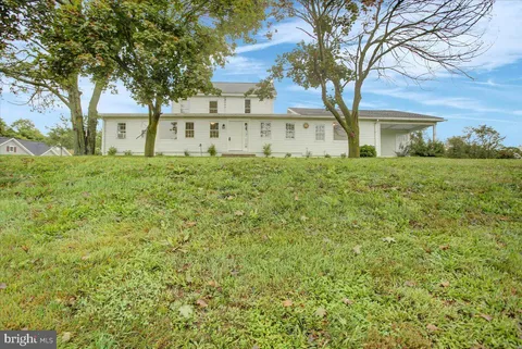 1461 Finch Drive, Chambersburg, PA 17202 - MLS#: PAFL2026026