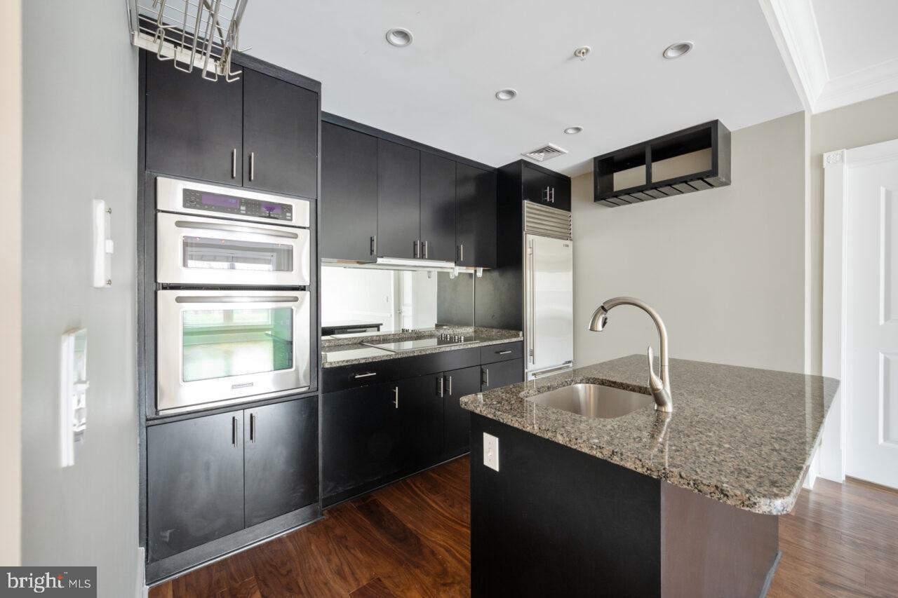 900 NORTH WASHINGTON STREET CONDOMINIUMS - Residential Lease