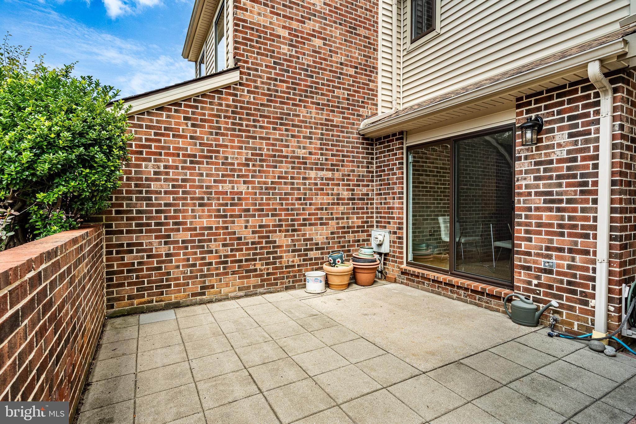 24 SCOTT COURT