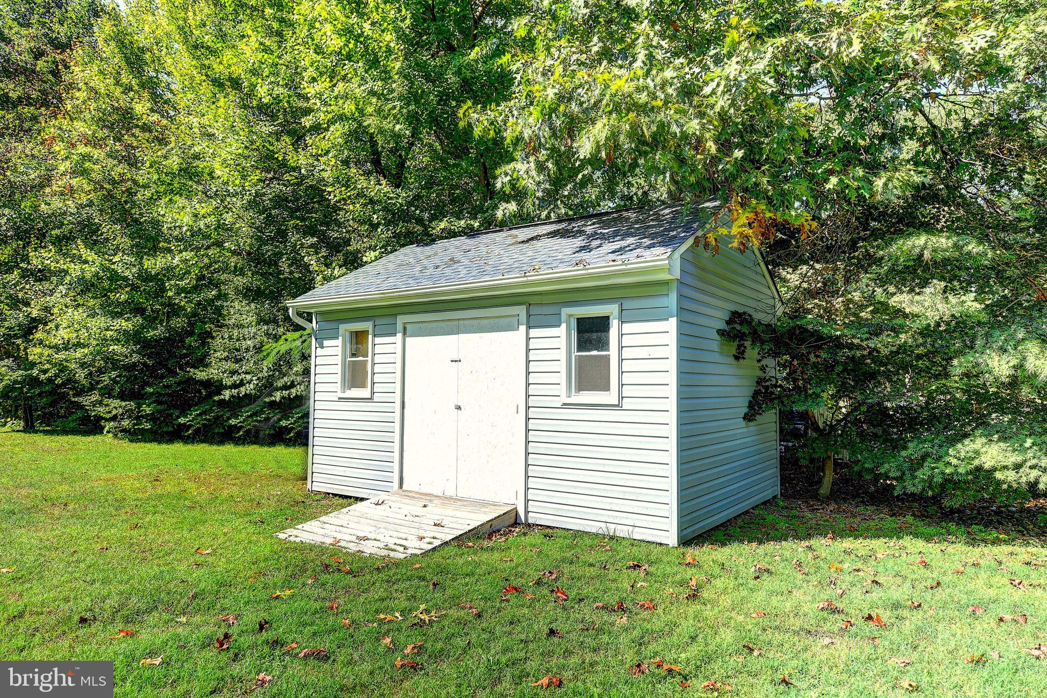 BOWLEYS QUARTERS - Residential