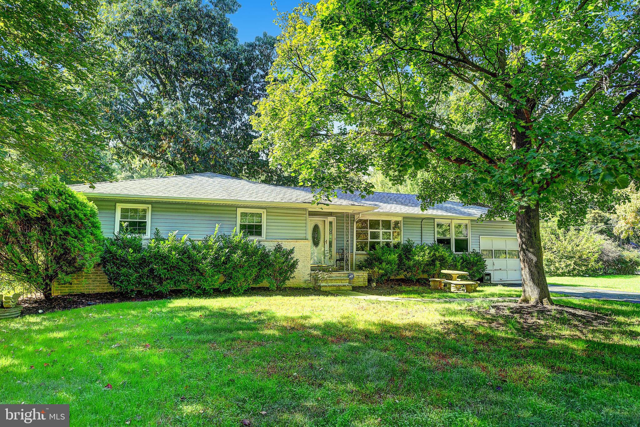 BOWLEYS QUARTERS - Residential