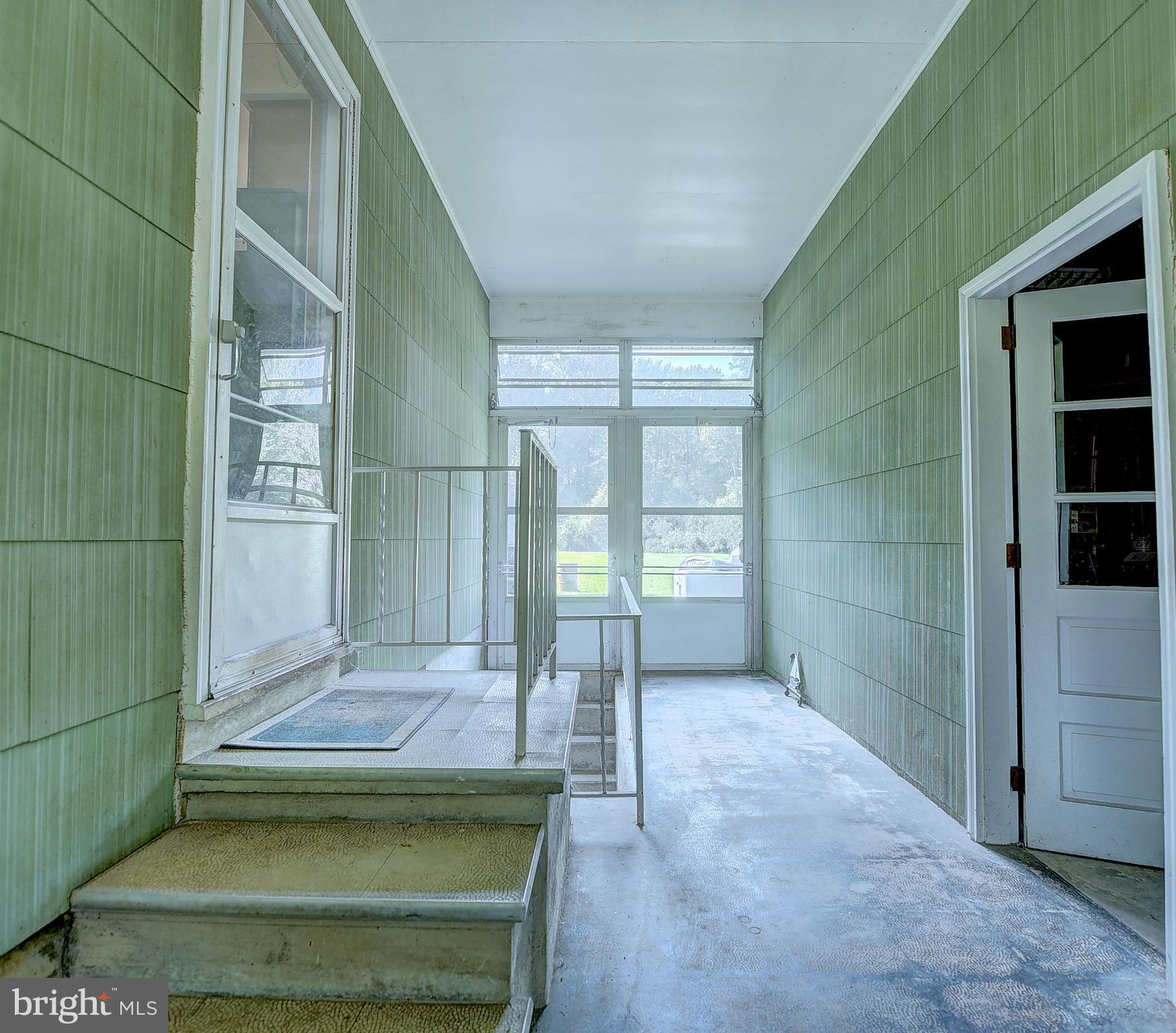 BOWLEYS QUARTERS - Residential