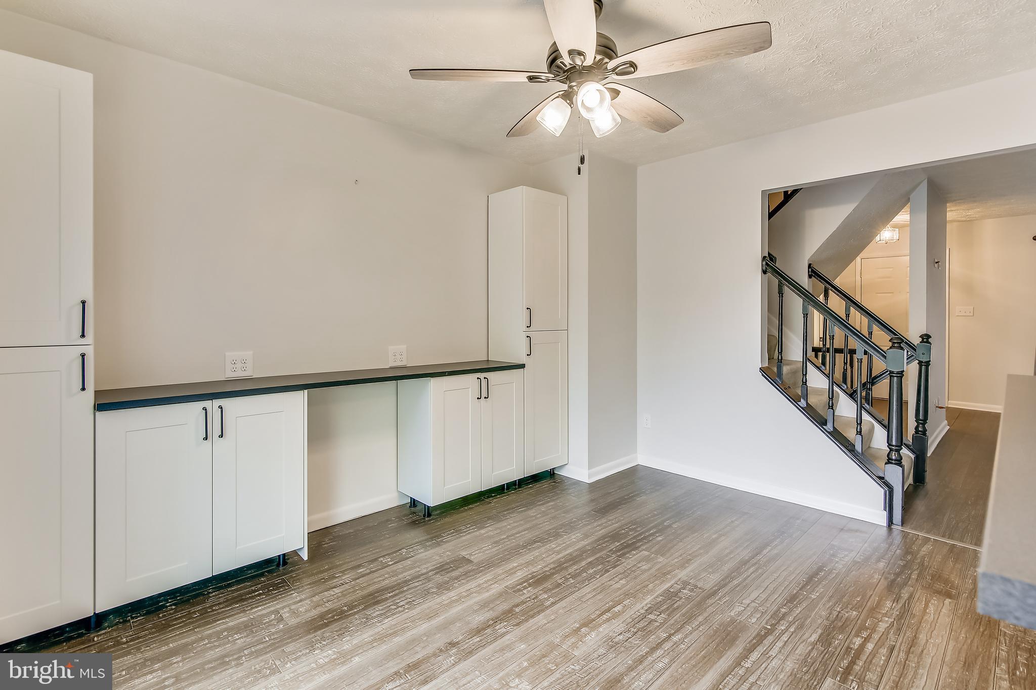 CONSTANT FRIENDSHIP - Residential