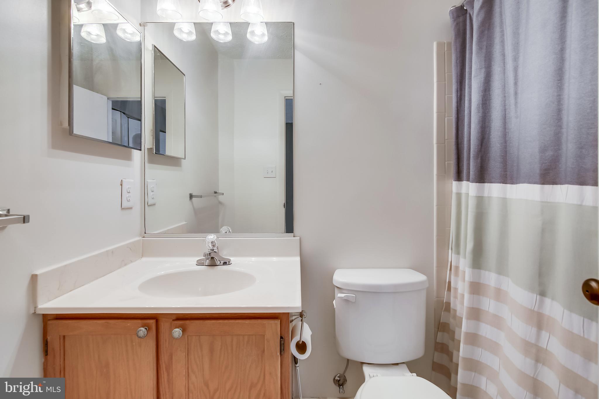 CONSTANT FRIENDSHIP - Residential