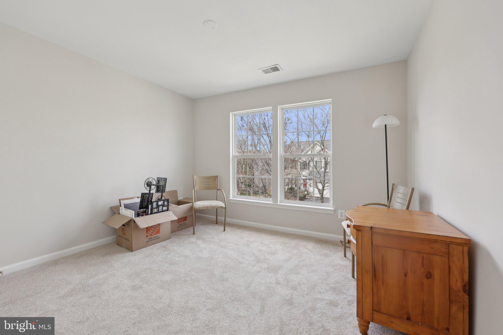 NEW TOWN MEADOWS - Residential