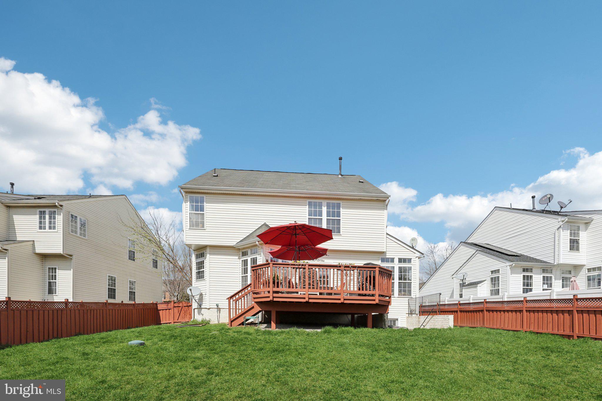 NEW TOWN MEADOWS - Residential