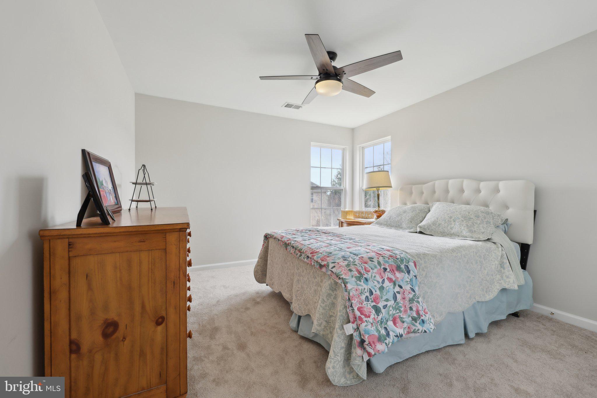 NEW TOWN MEADOWS - Residential