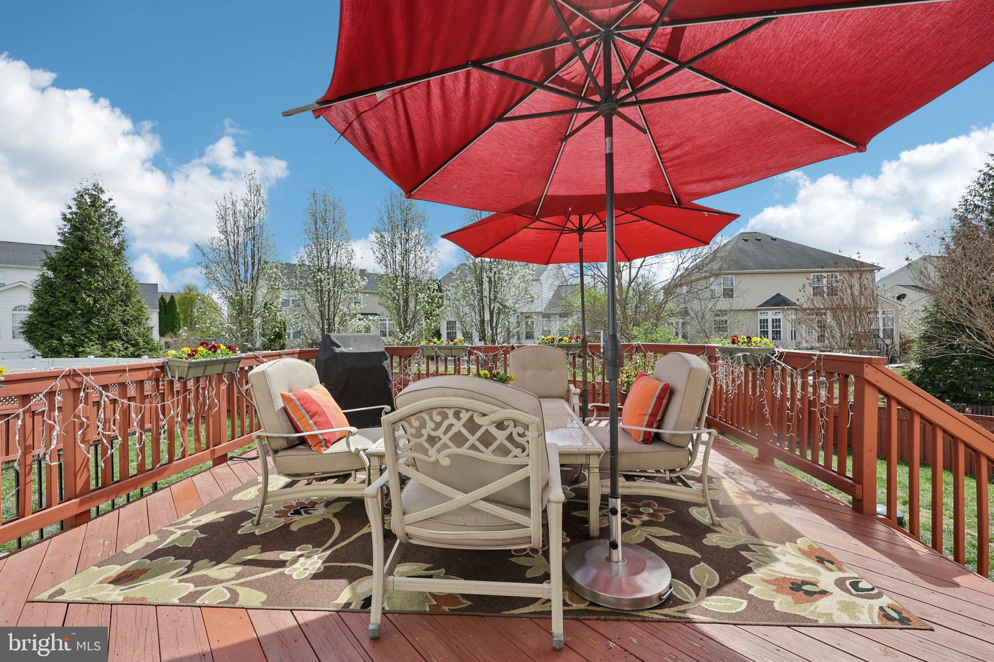 NEW TOWN MEADOWS - Residential