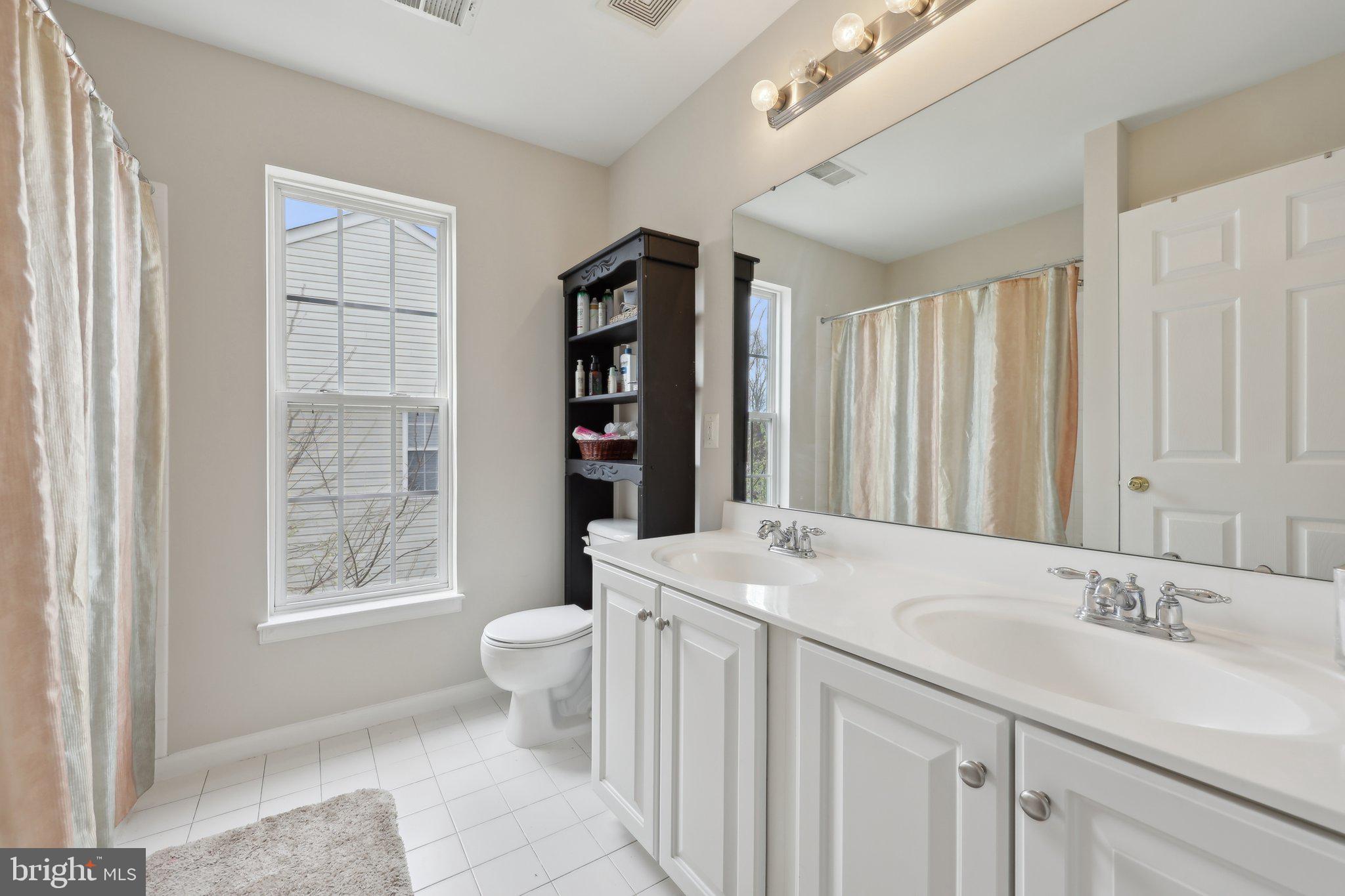 NEW TOWN MEADOWS - Residential