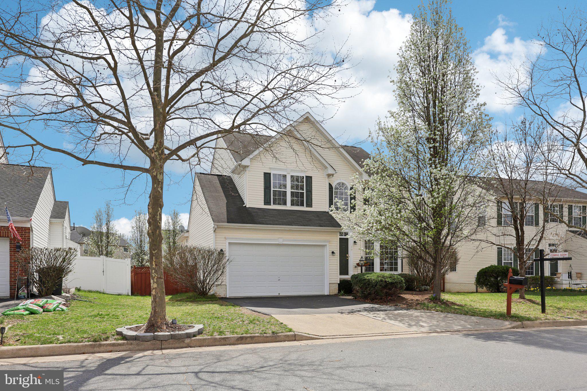 NEW TOWN MEADOWS - Residential