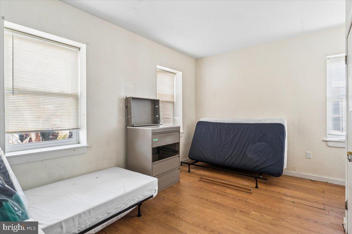 WEST PHILADELPHIA - Residential