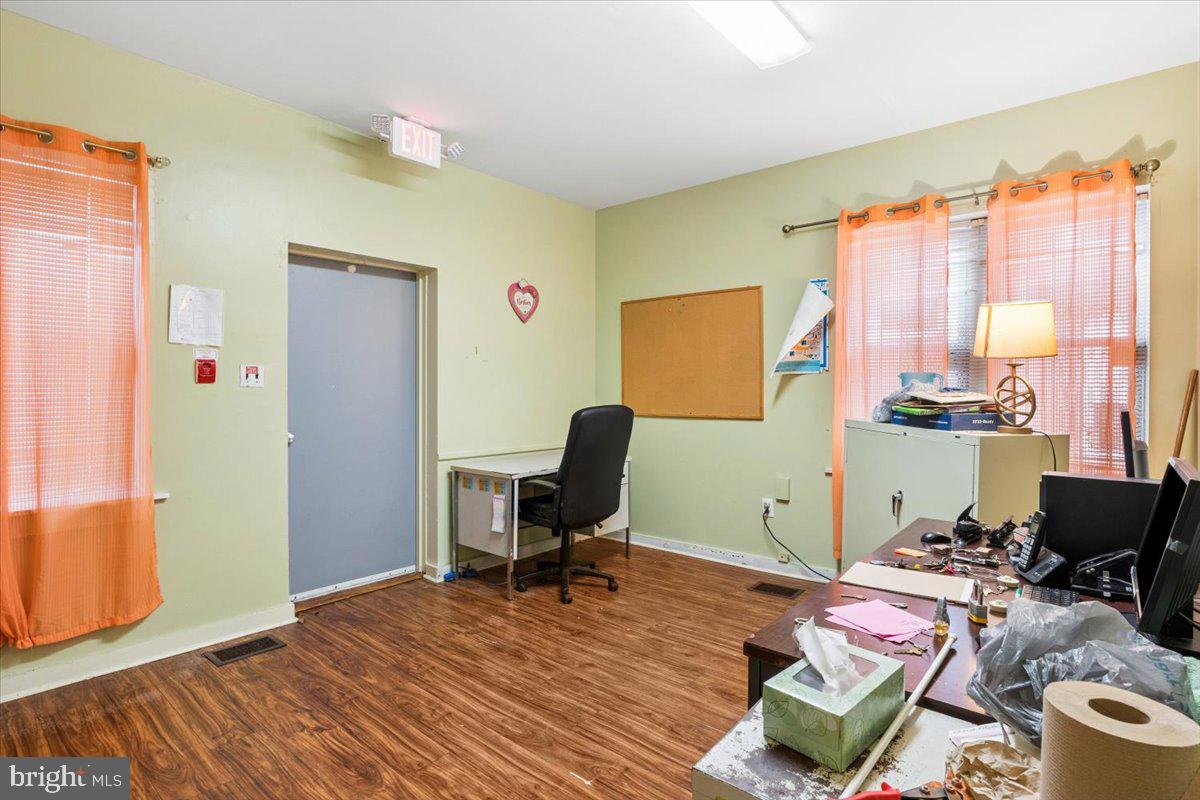 WEST PHILADELPHIA - Residential