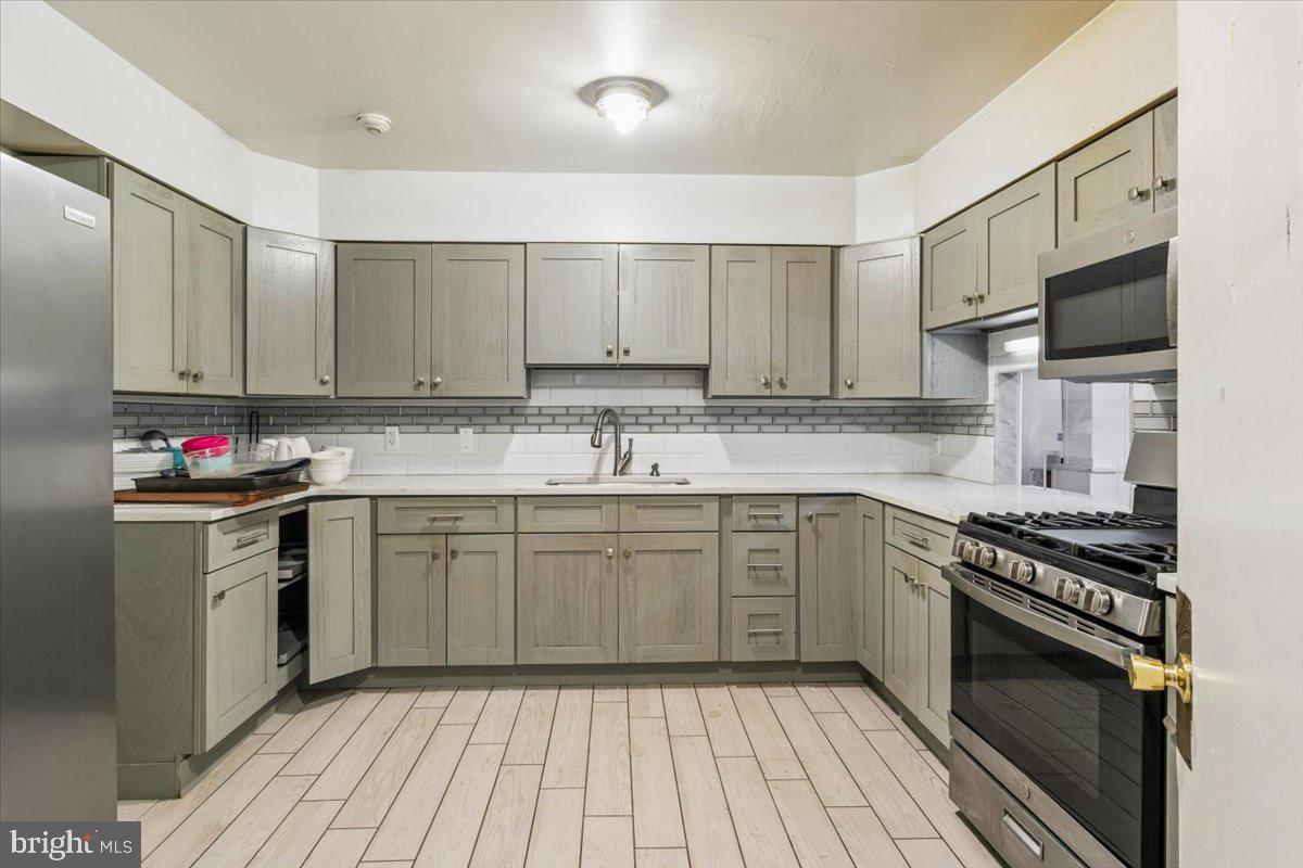 WEST PHILADELPHIA - Residential