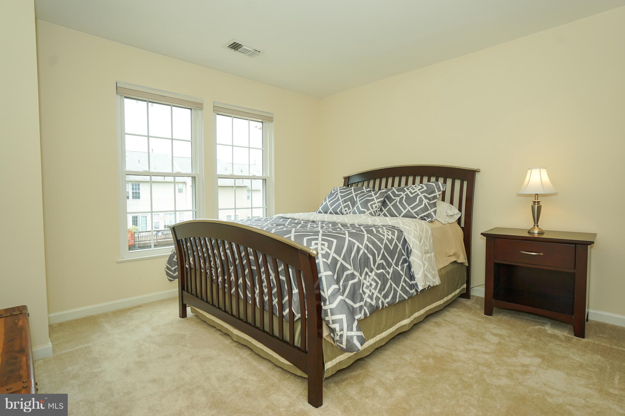 CENTRE RIDGE - Residential