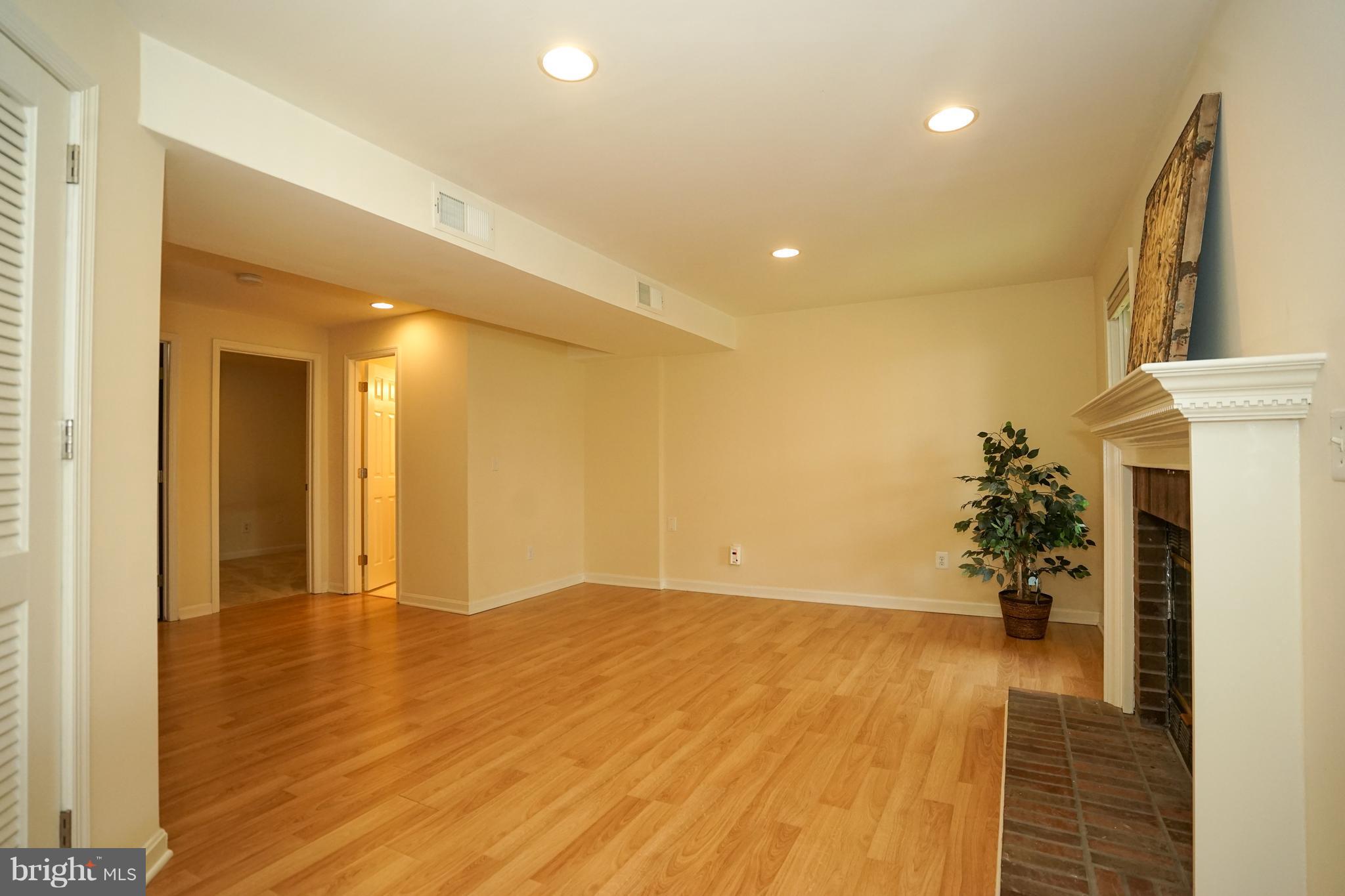 CENTRE RIDGE - Residential