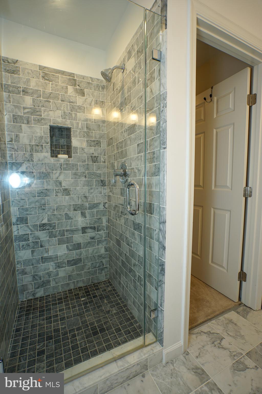 CENTRE RIDGE - Residential