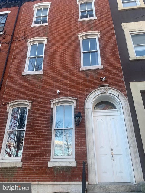 Townhouse For Rent - 1832 Green Street #1F<br/> PHILADELPHIA, PA 19130
