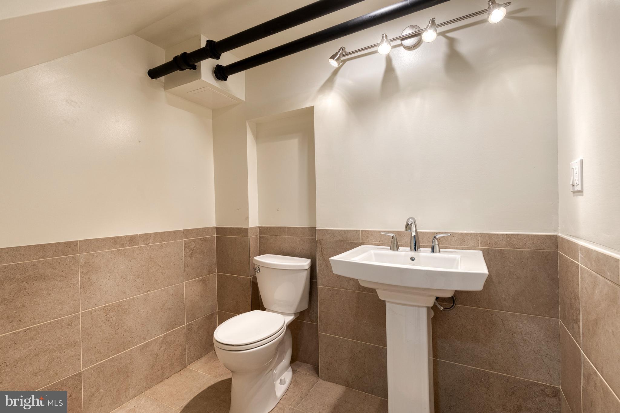 ORIGINAL NORTHWOOD - Residential