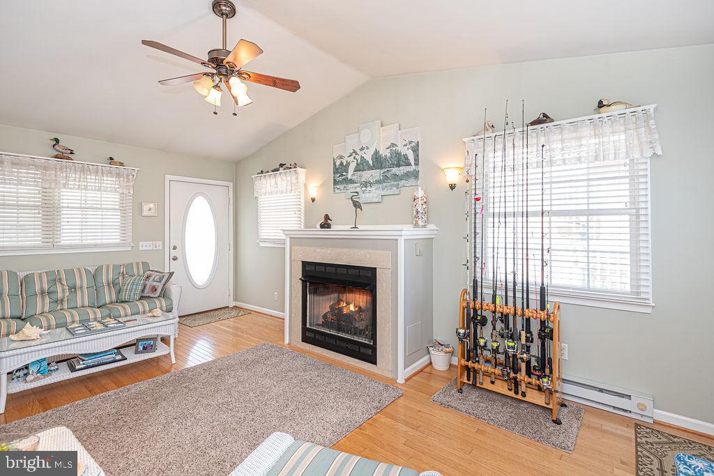 CAPE ISLE OF WIGHT - Residential