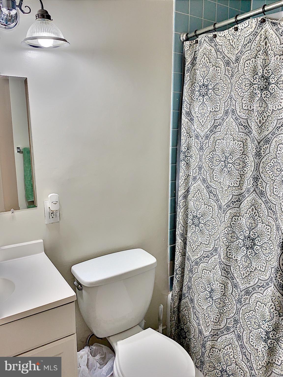 THE CHATHAM - Residential Lease