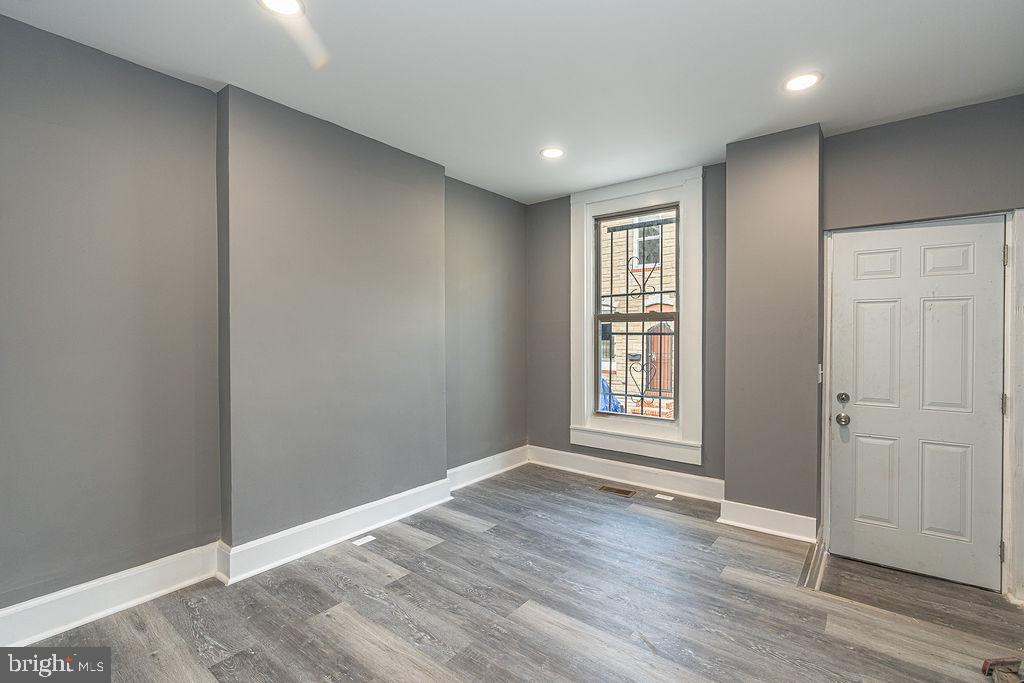 HOPKINS - Residential