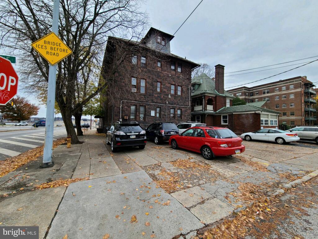 HARRISBURG CITY - Residential Lease