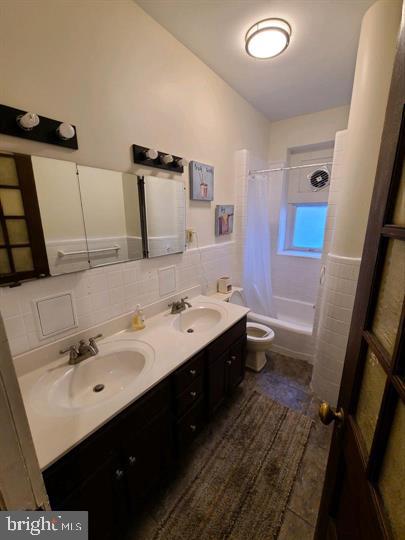 HARRISBURG CITY - Residential Lease