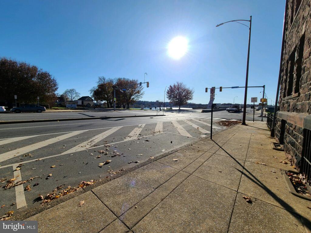 HARRISBURG CITY - Residential Lease