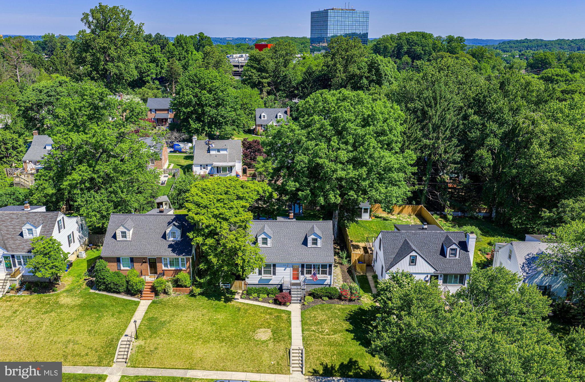 508 OVERCREST ROAD