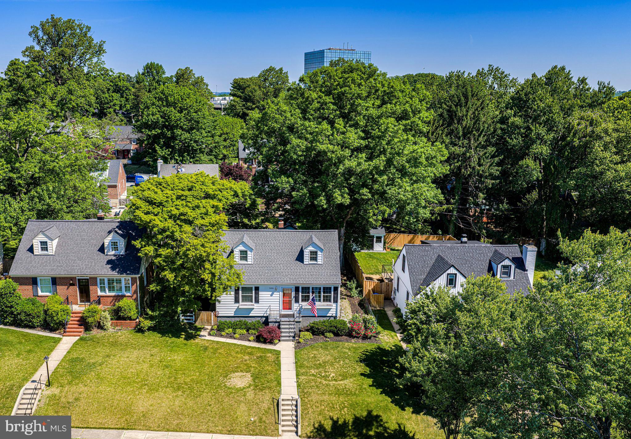 508 OVERCREST ROAD