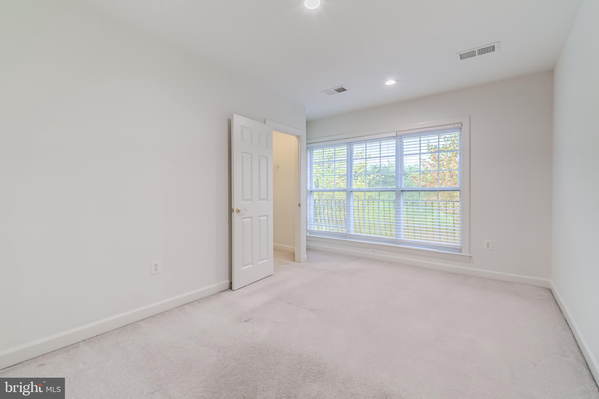 AVONLEA - Residential Lease