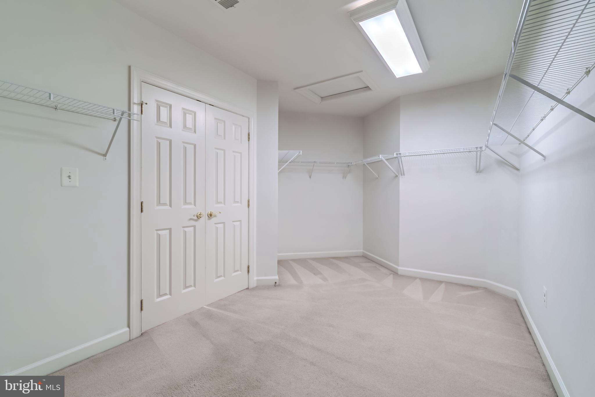 AVONLEA - Residential Lease