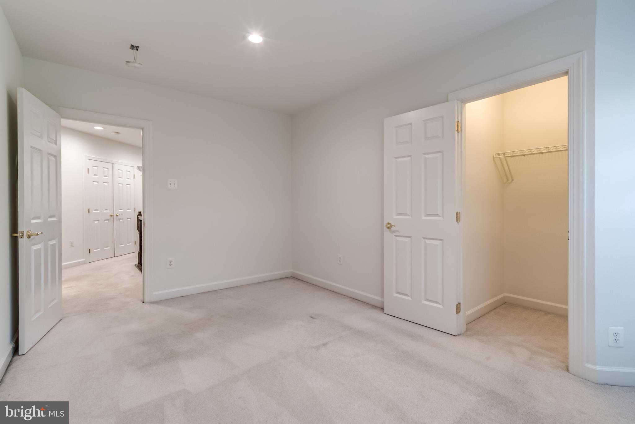 AVONLEA - Residential Lease