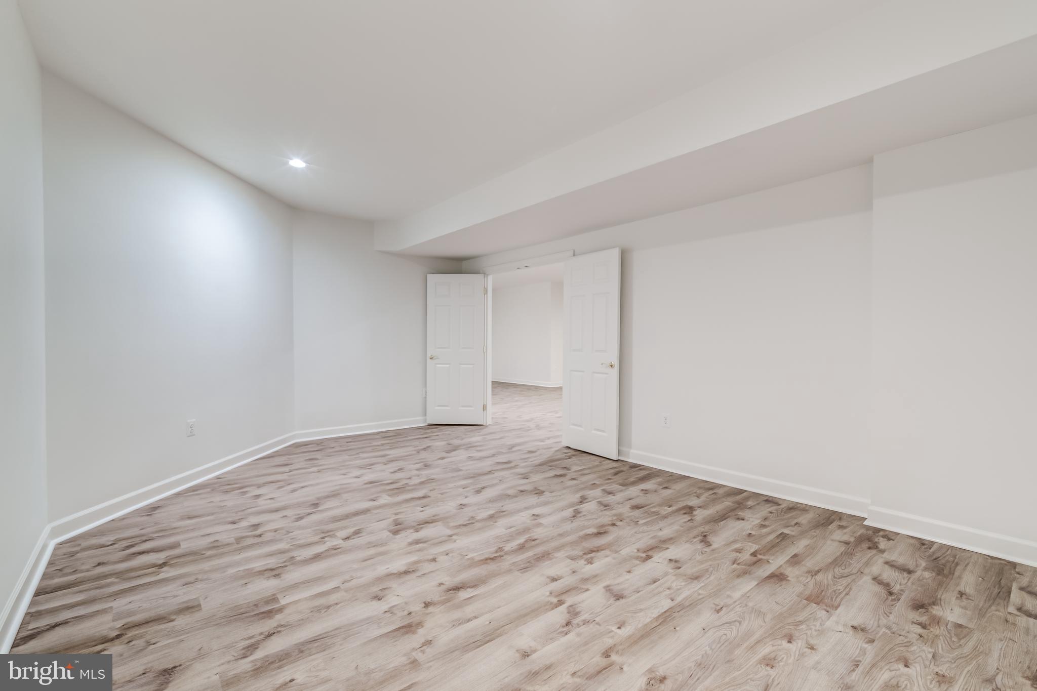 AVONLEA - Residential Lease