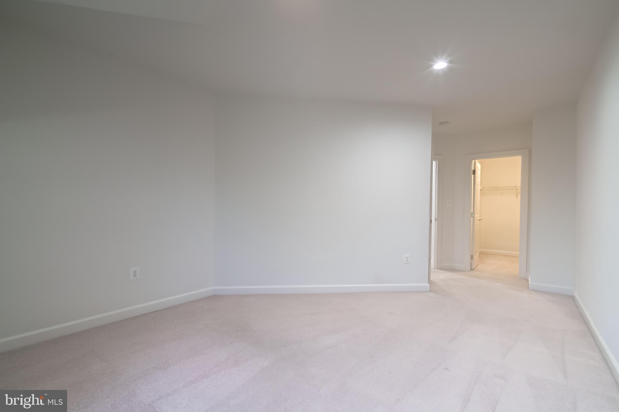 AVONLEA - Residential Lease