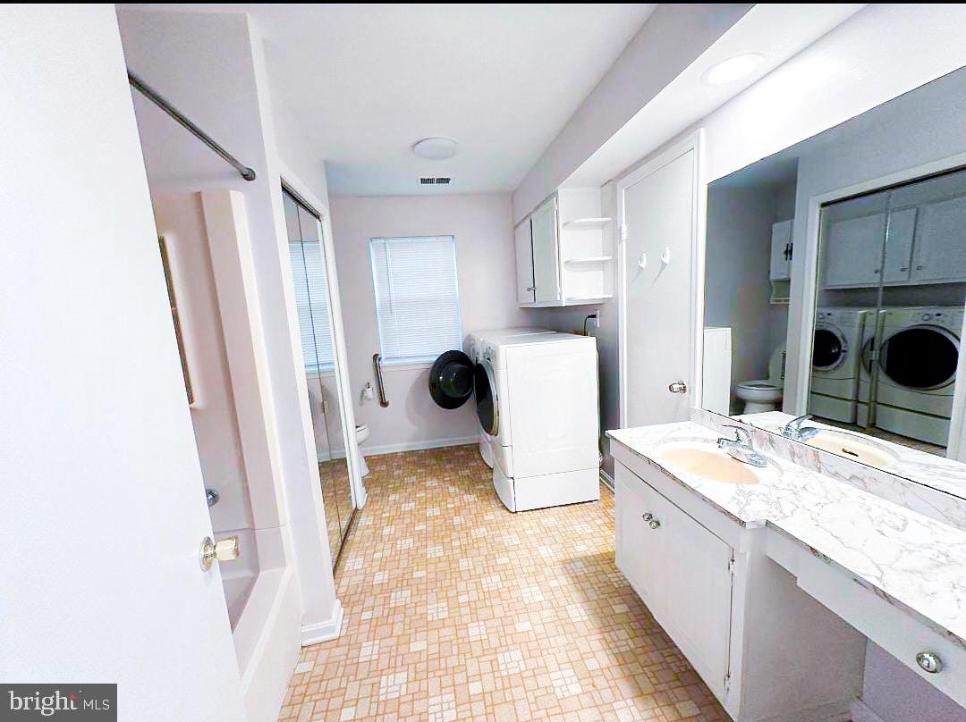 ST CHARLES HUNTINGTON - Residential Lease