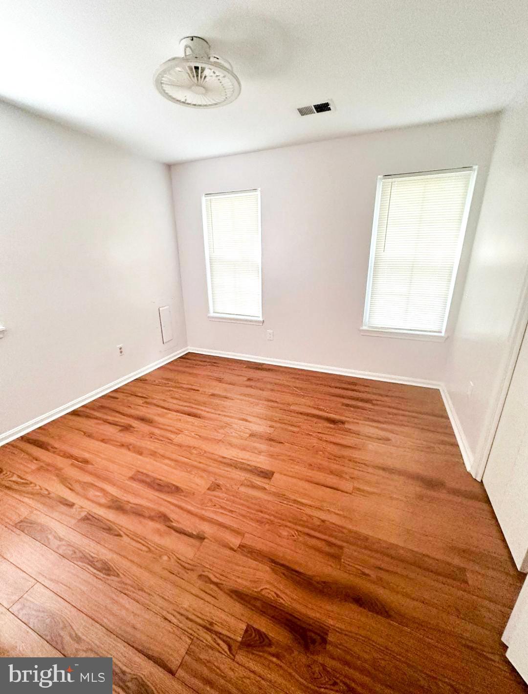 ST CHARLES HUNTINGTON - Residential Lease