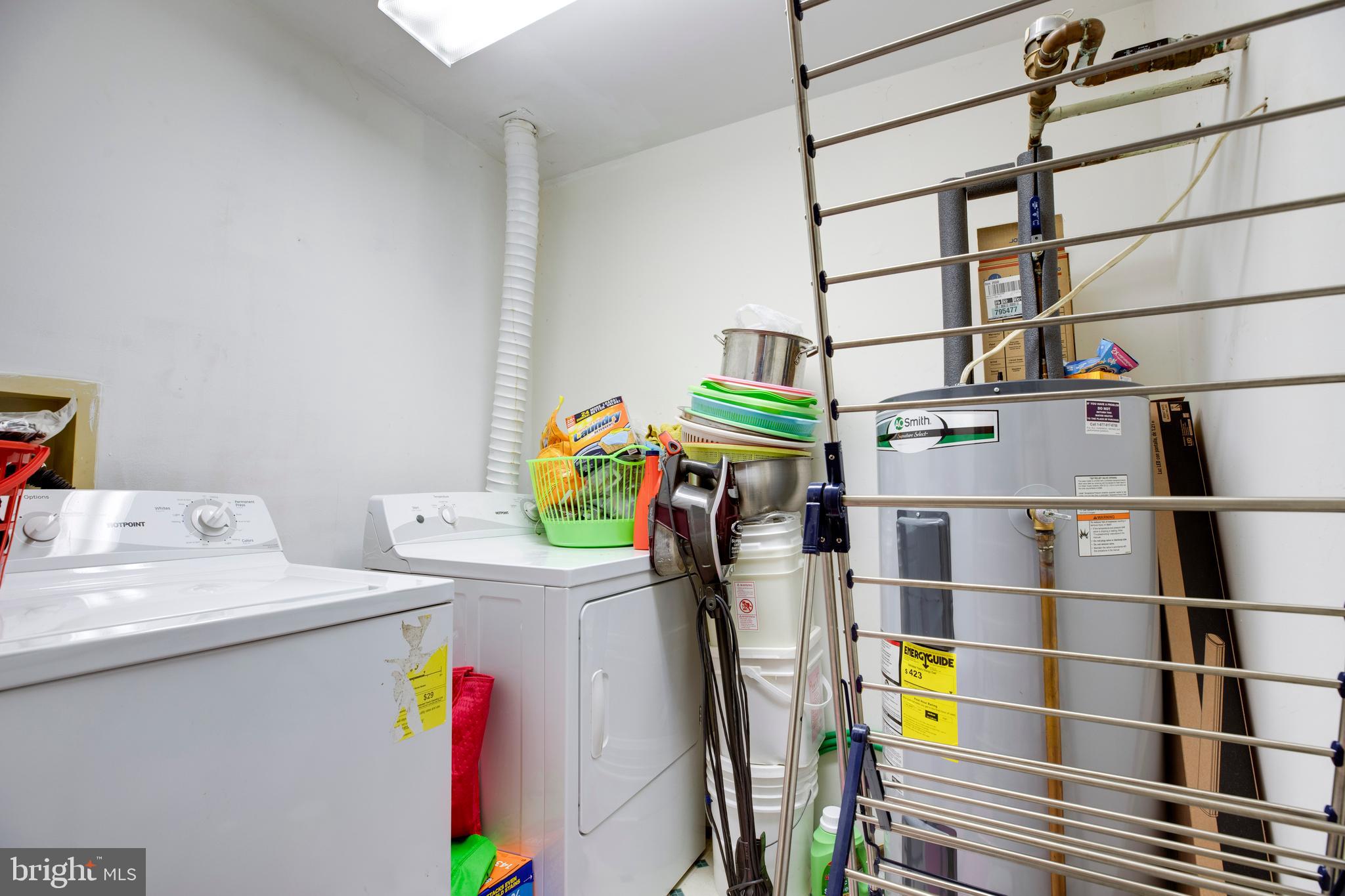 FARMINGDALE - Residential