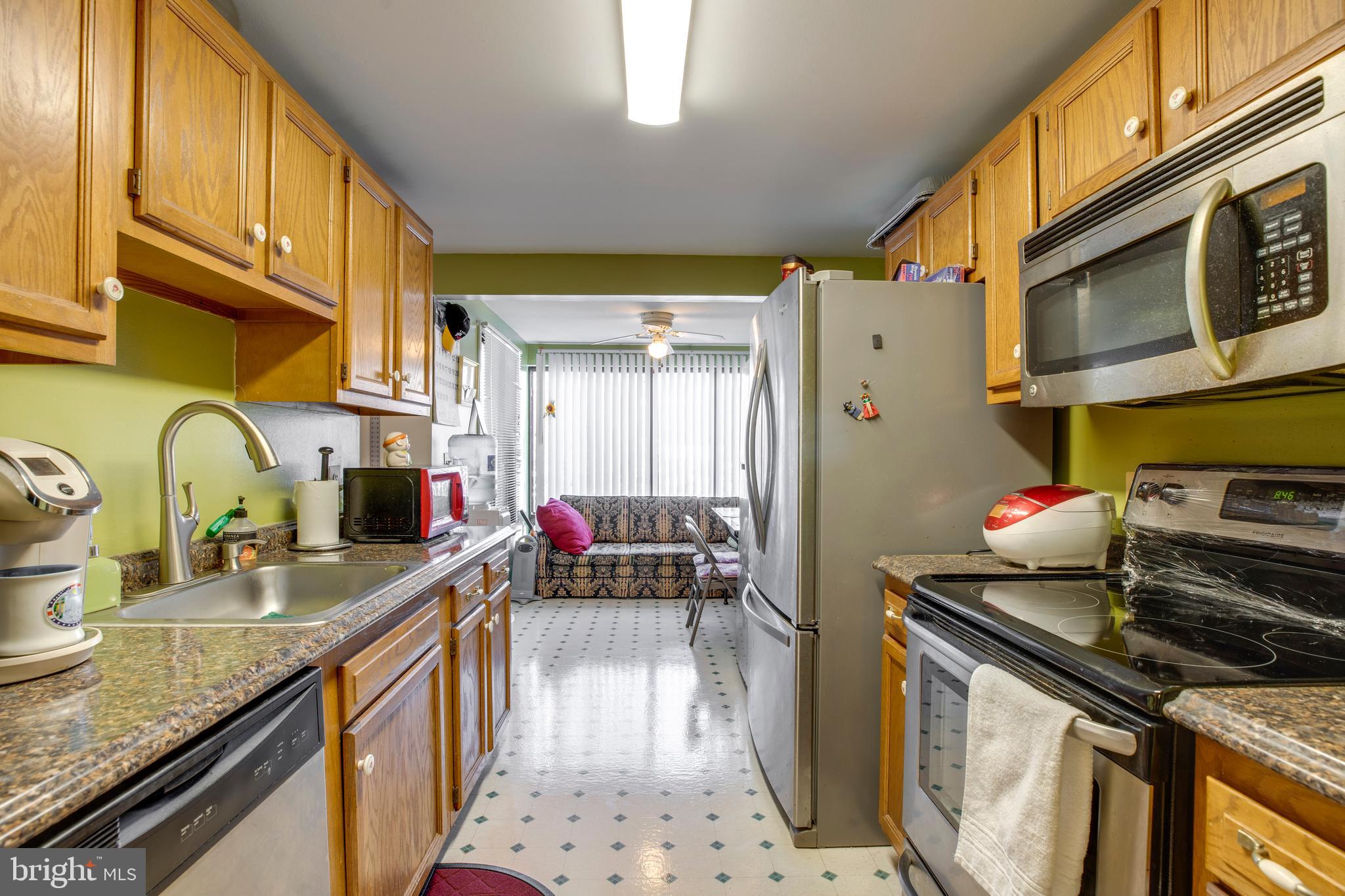 FARMINGDALE - Residential