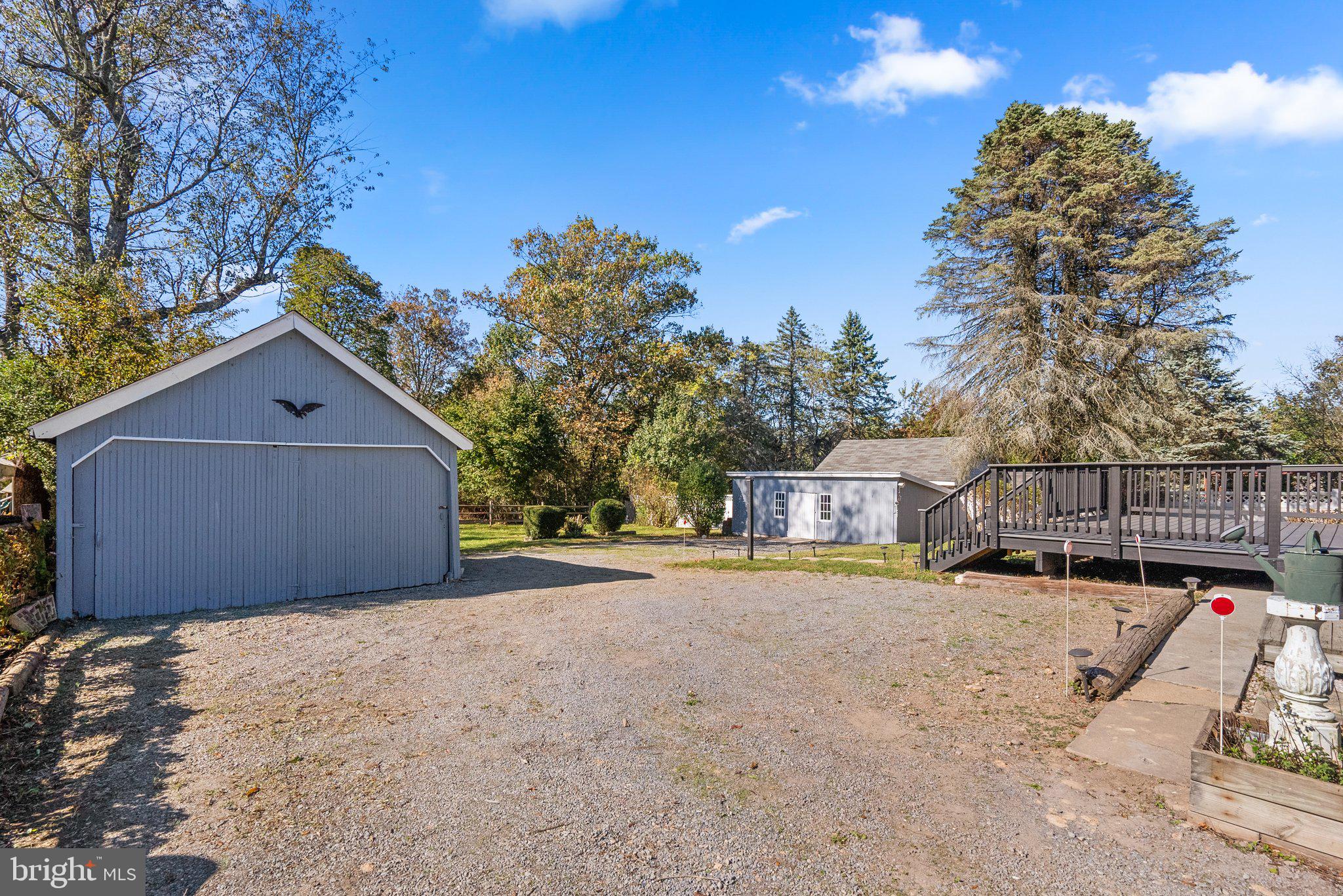 DAMASCUS OUTSIDE - Residential