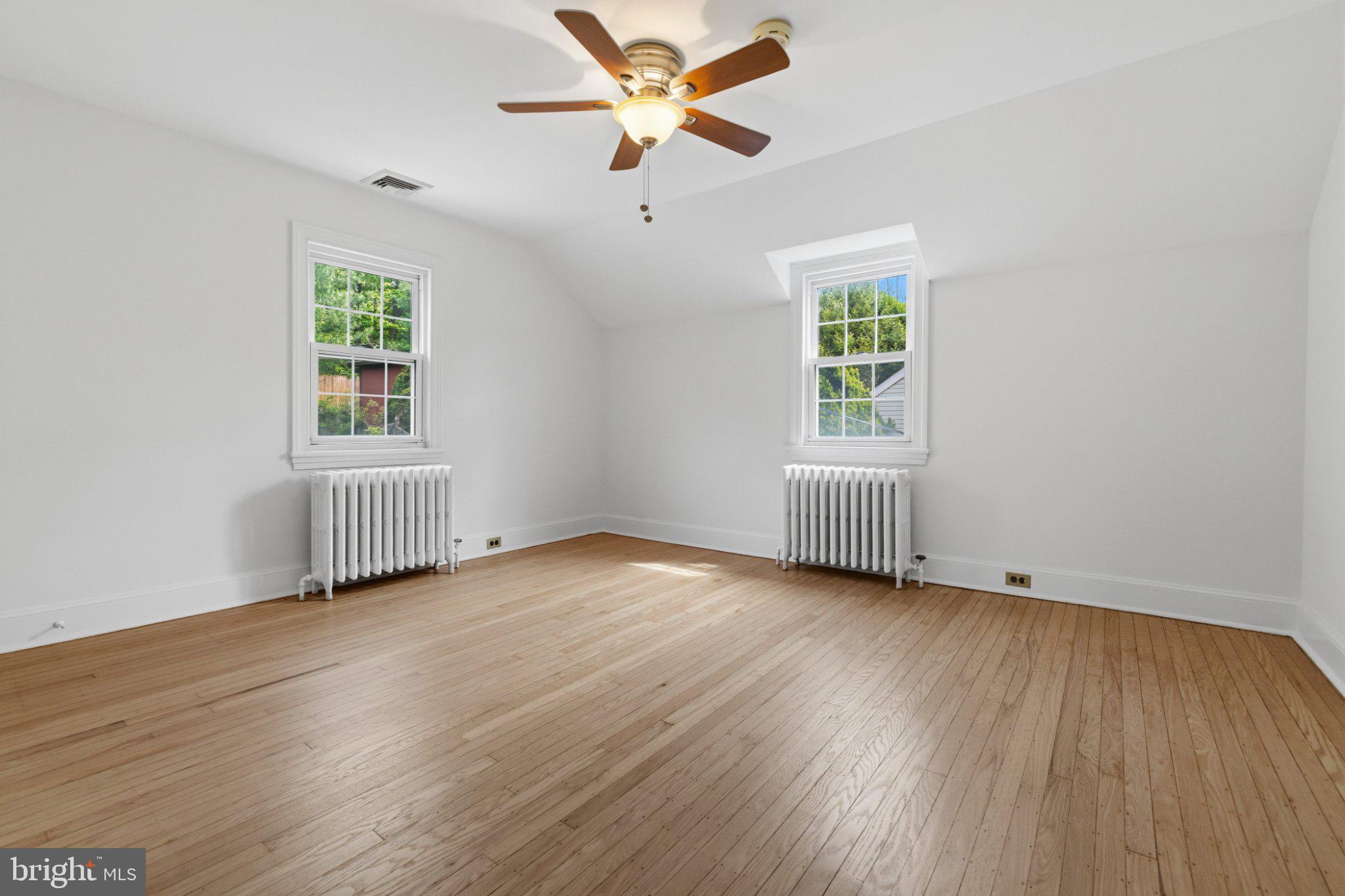 ELKINS PARK - Residential