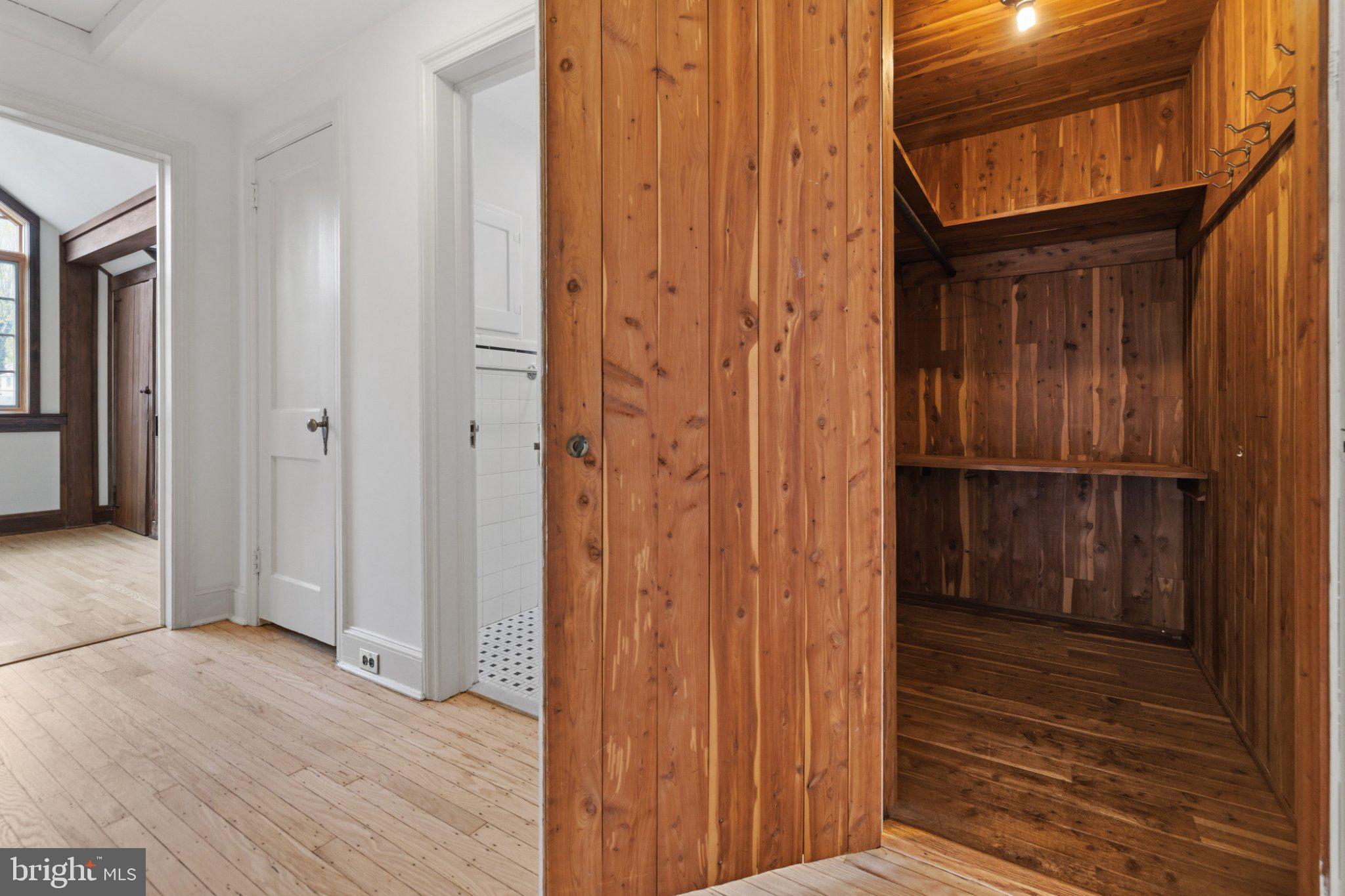 ELKINS PARK - Residential