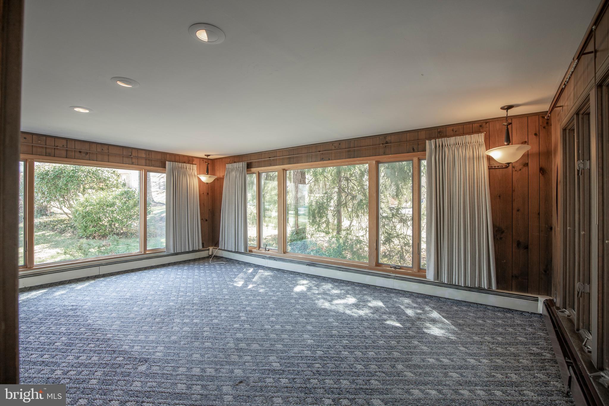 WEST ACRES - Residential