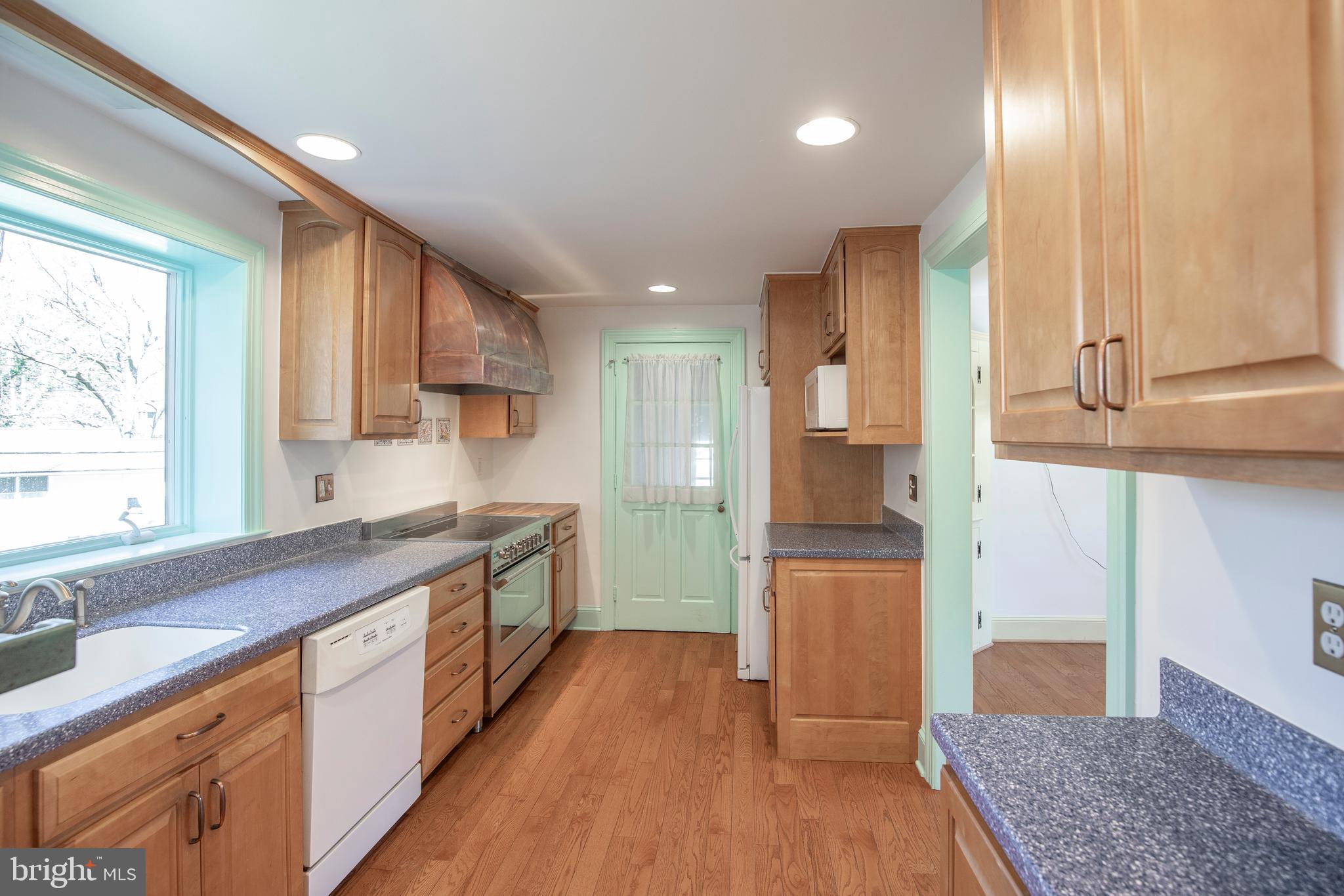 WEST ACRES - Residential